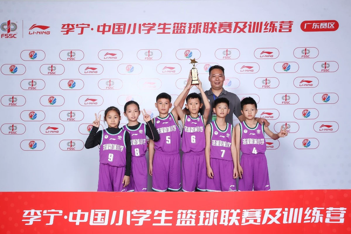 老年篮球爱好者如何练习控卫技巧_1